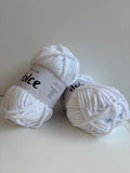 Yarn Art Dolce chenille