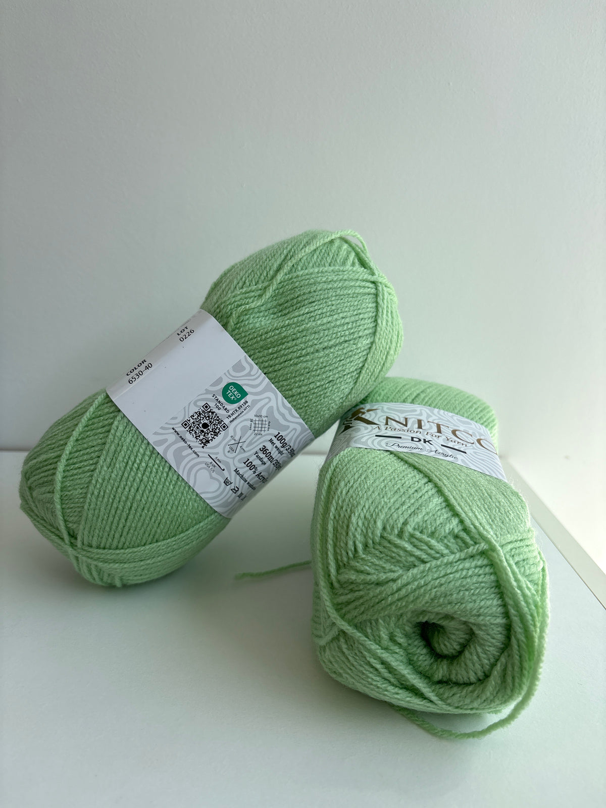 Knitco Premium 100g DK